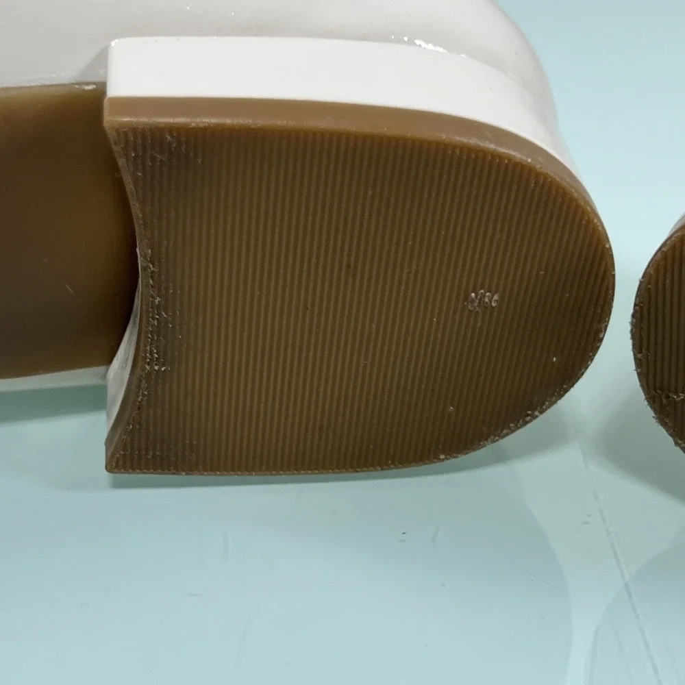 Adrienne Vittadini Cream‎ Patent Loafer 7.5 Block Heel